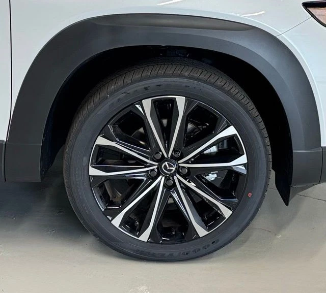 2026 Mazda CX-50 - Image 18 of 19