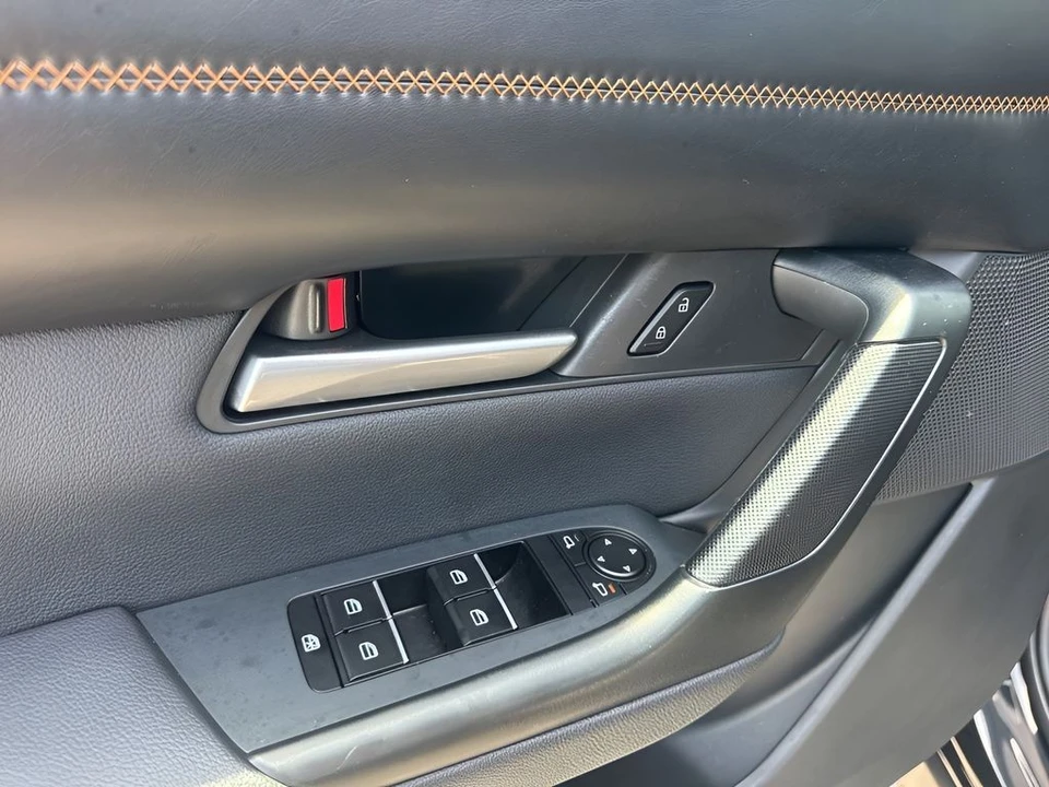 2026 Mazda CX-50 - Image 24 of 31
