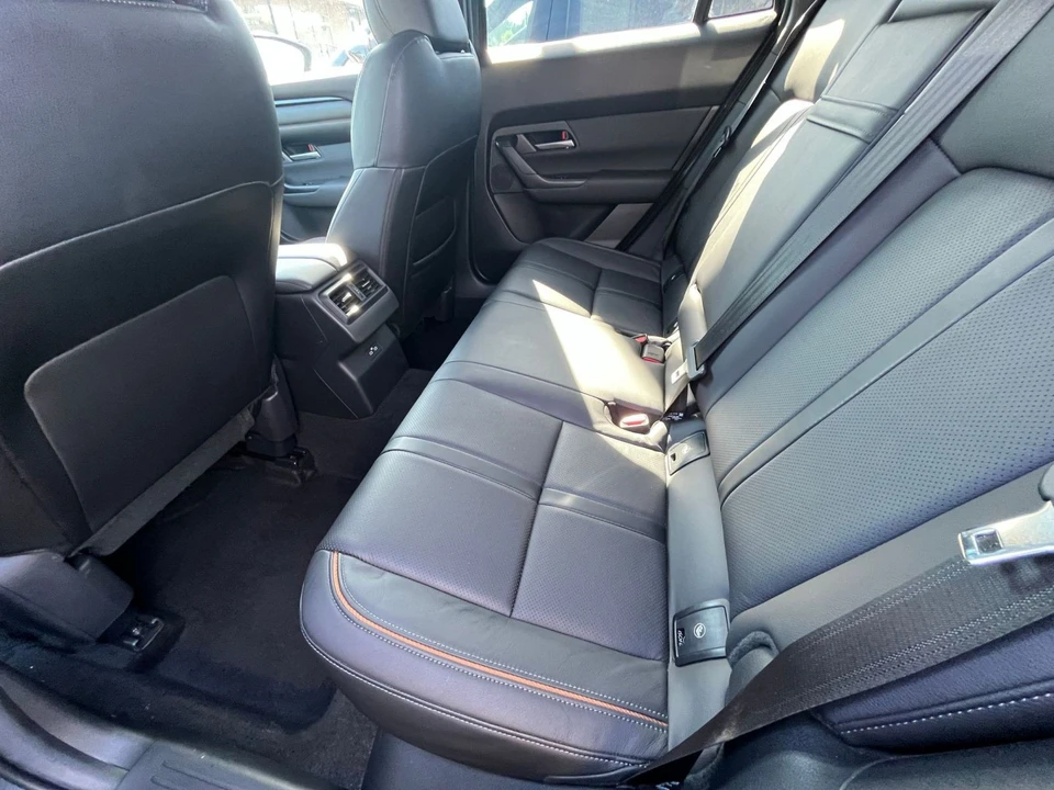 2026 Mazda CX-50 - Image 28 of 31