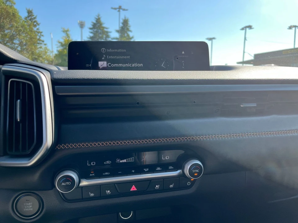 2026 Mazda CX-50 - Image 21 of 31