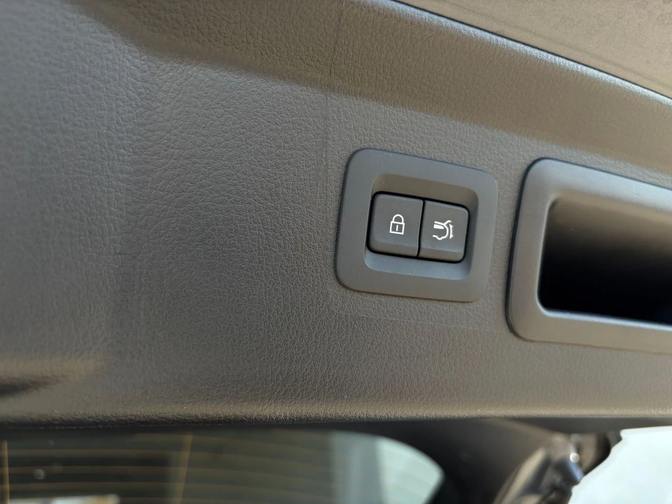 2026 Mazda CX-50 - Image 24 of 31