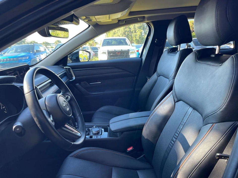 2026 Mazda CX-50 - Image 29 of 31
