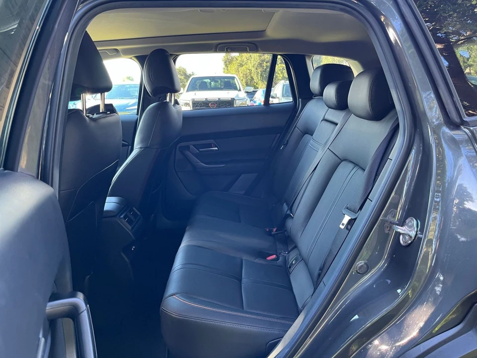 2026 Mazda CX-50 - Image 28 of 31