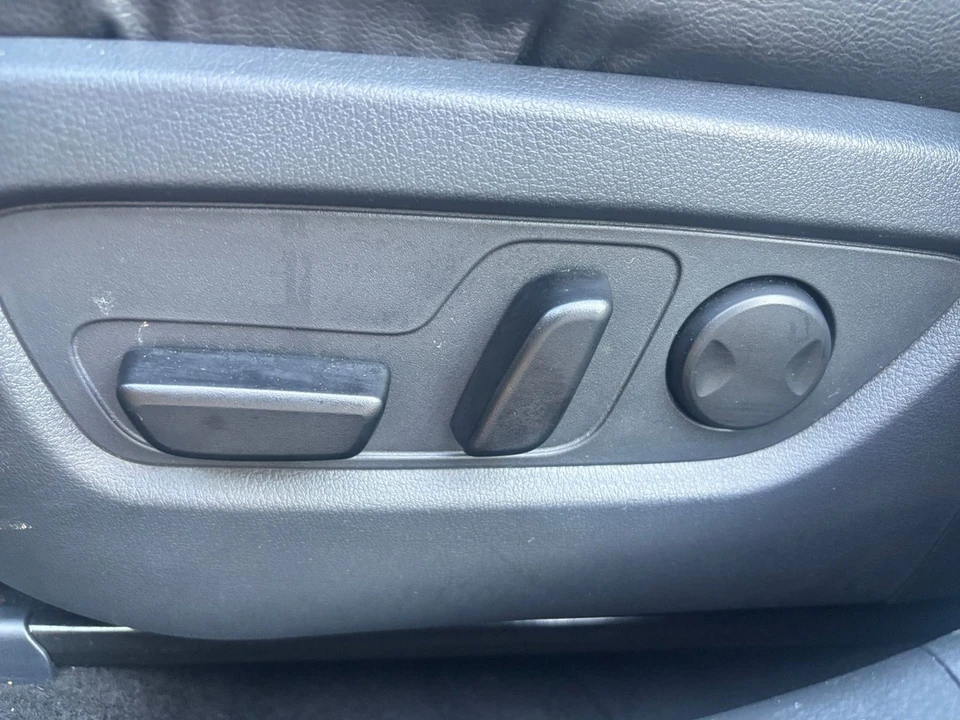 2026 Mazda CX-50 - Image 24 of 31