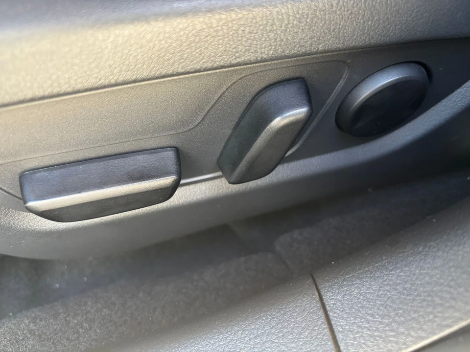 2026 Mazda CX-50 - Image 23 of 31