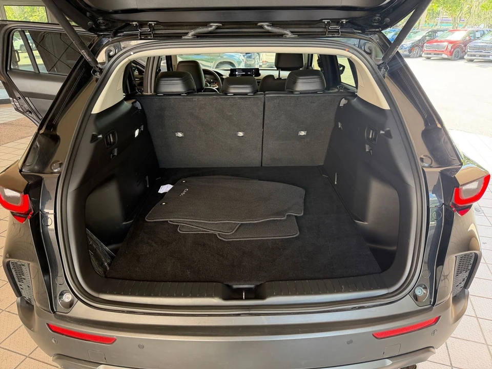 2026 Mazda CX-50 - Image 30 of 31
