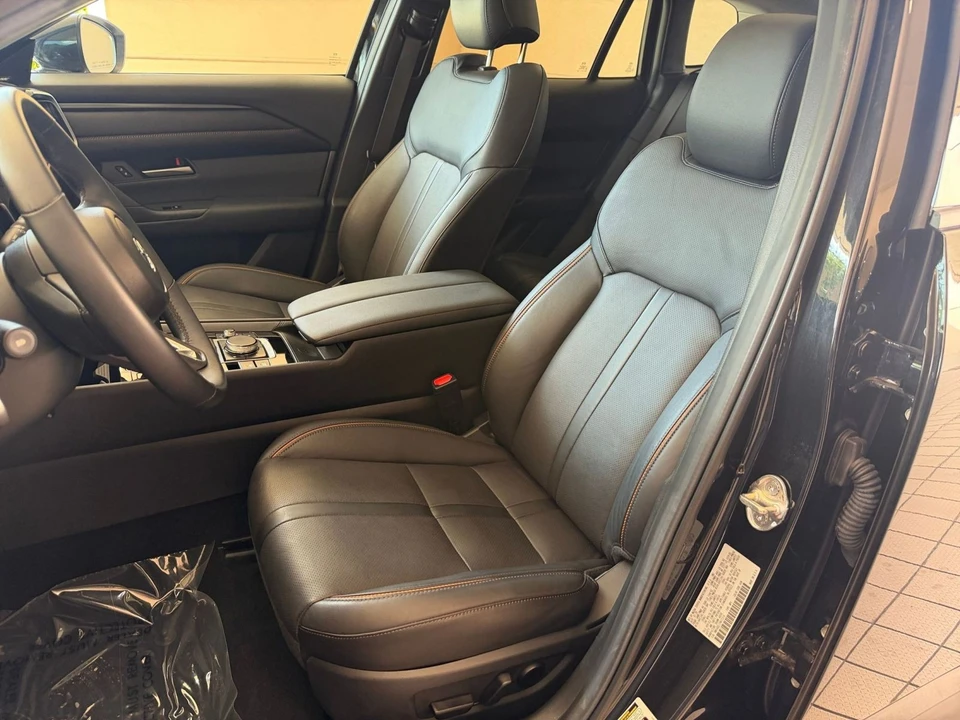 2026 Mazda CX-50 - Image 24 of 31