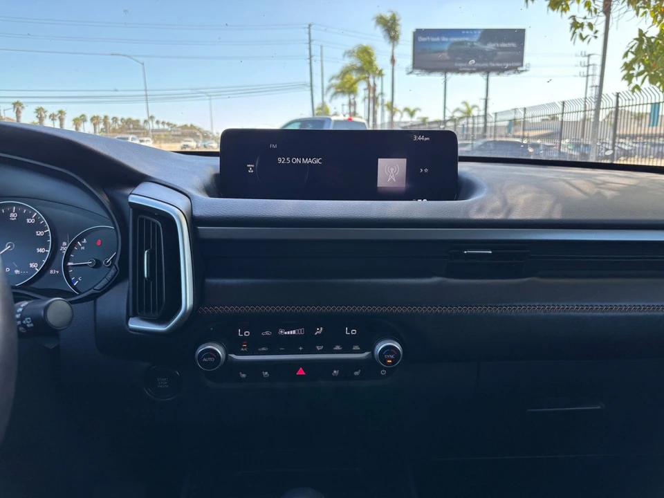2026 Mazda CX-50 - Image 18 of 31