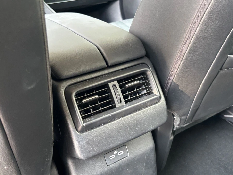 2026 Mazda CX-50 - Image 27 of 31