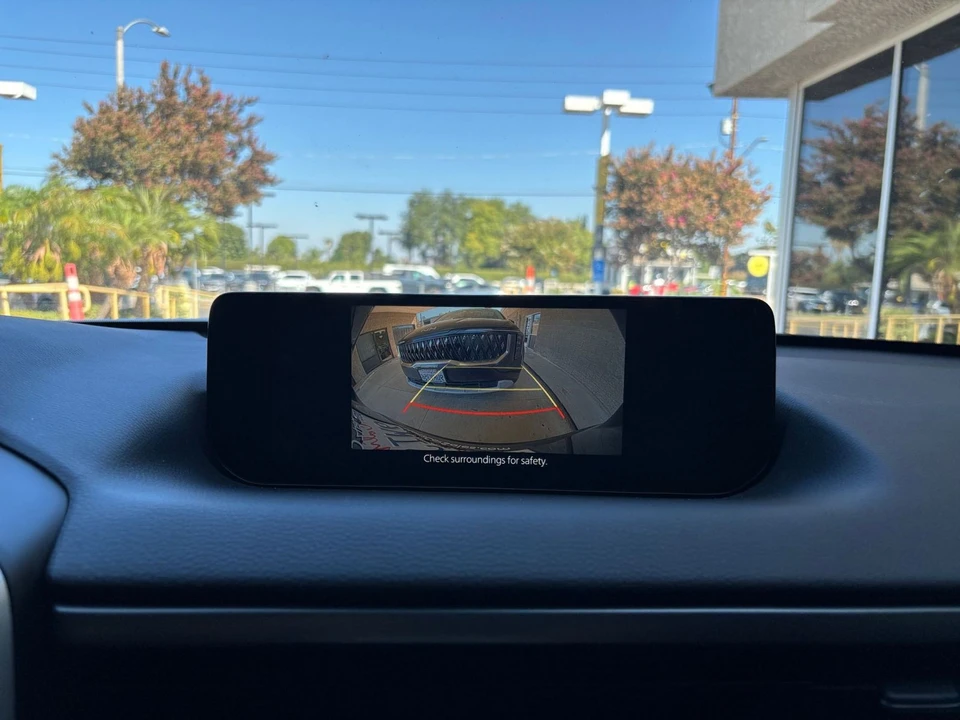 2026 Mazda CX-50 - Image 27 of 31