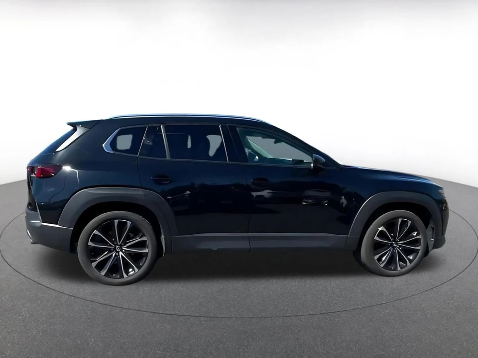 2026 Mazda CX-50 - Image 18 of 31