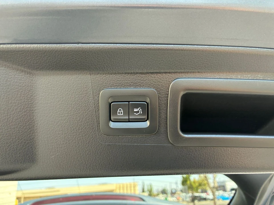 2026 Mazda CX-50 - Image 24 of 31
