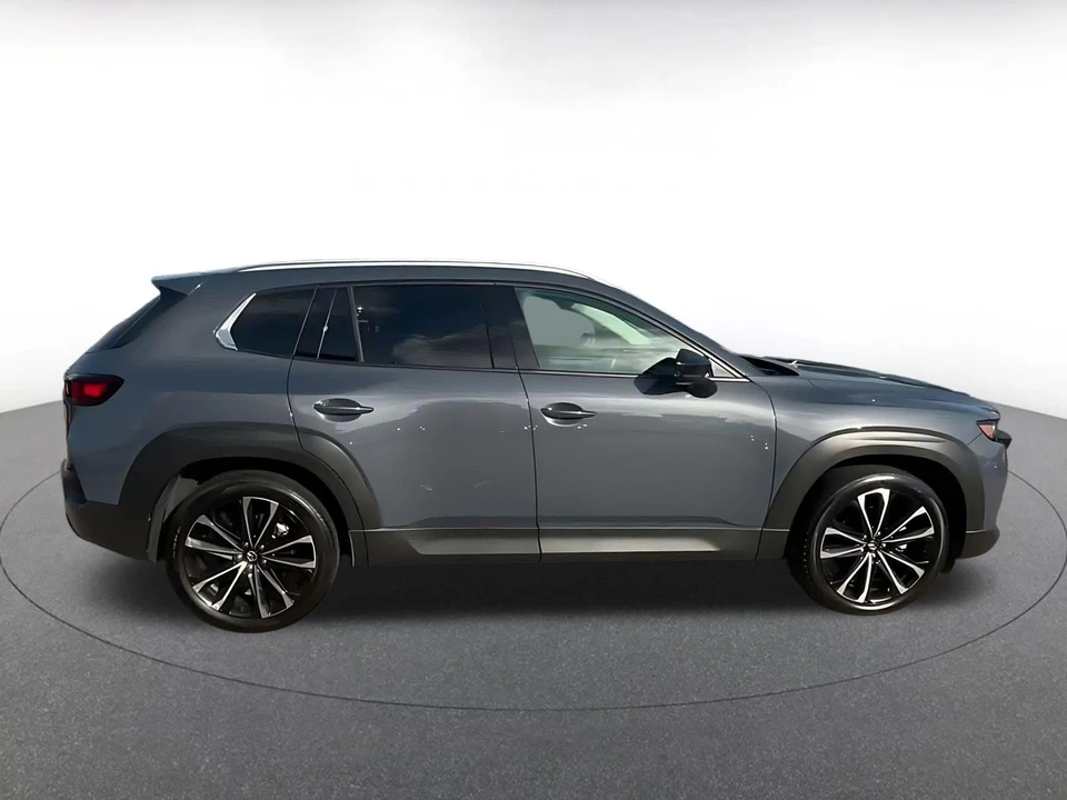2026 Mazda CX-50 - Image 18 of 31