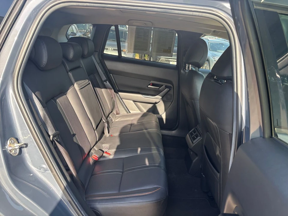 2026 Mazda CX-50 - Image 29 of 31