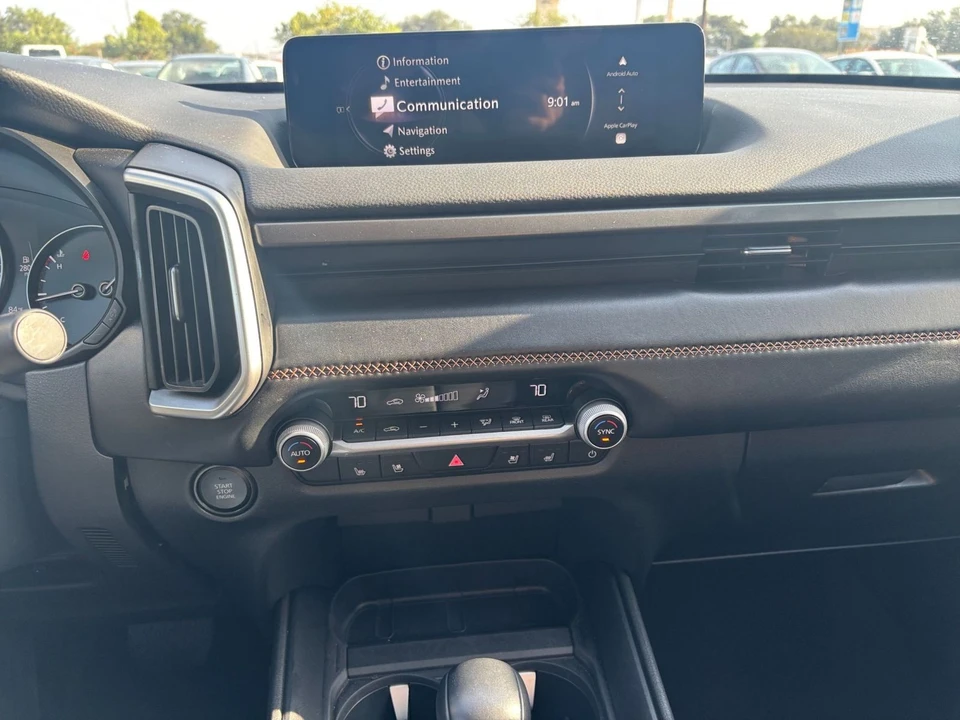 2026 Mazda CX-50 - Image 19 of 31