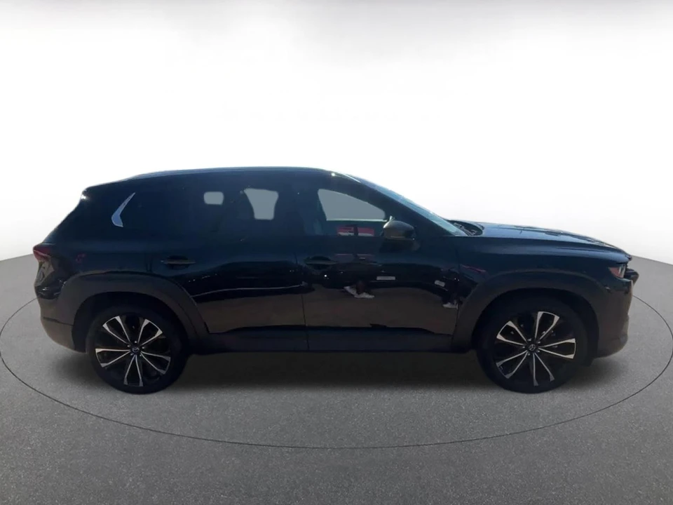 2026 Mazda CX-50 - Image 17 of 31
