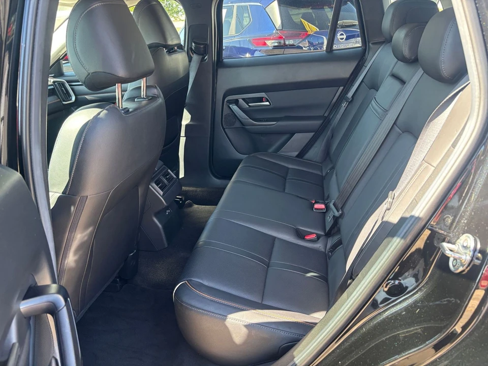2026 Mazda CX-50 - Image 27 of 31
