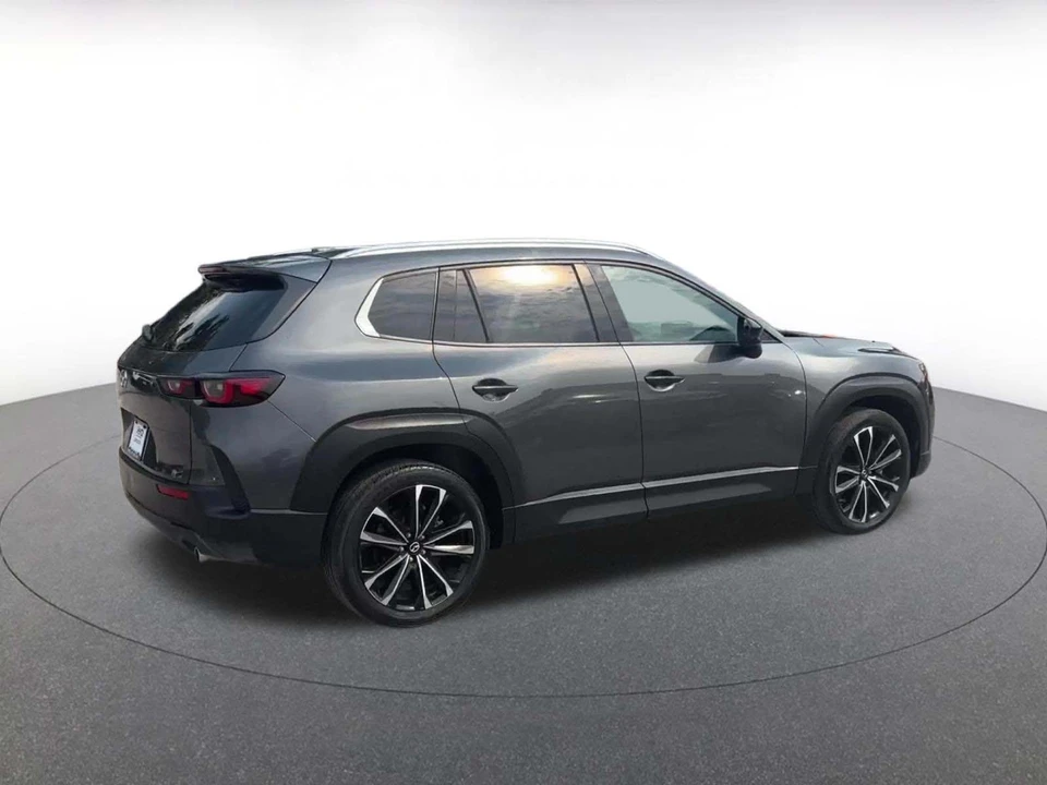 2026 Mazda CX-50 - Image 17 of 31