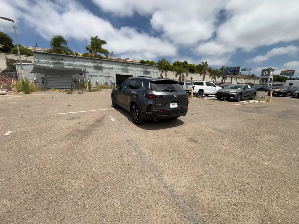 2026 Mazda CX-50 - Image 18 of 31