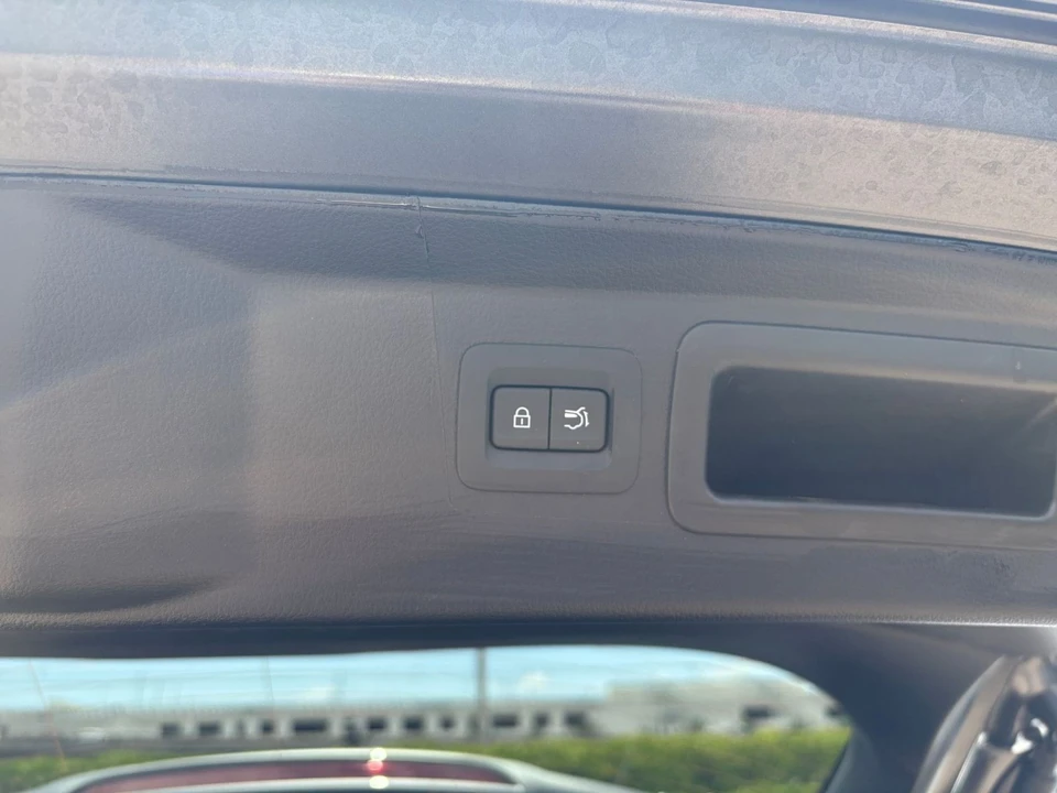 2026 Mazda CX-50 - Image 25 of 31