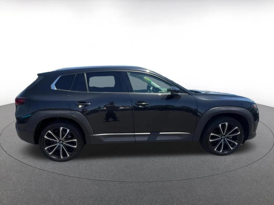 2026 Mazda CX-50 - Image 18 of 31