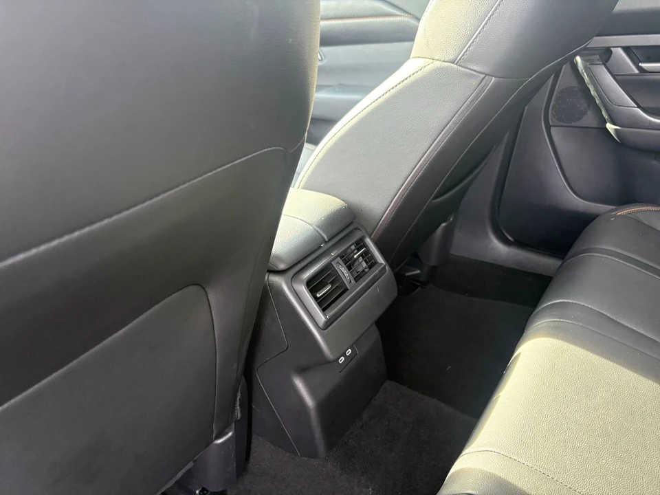 2026 Mazda CX-50 - Image 27 of 31
