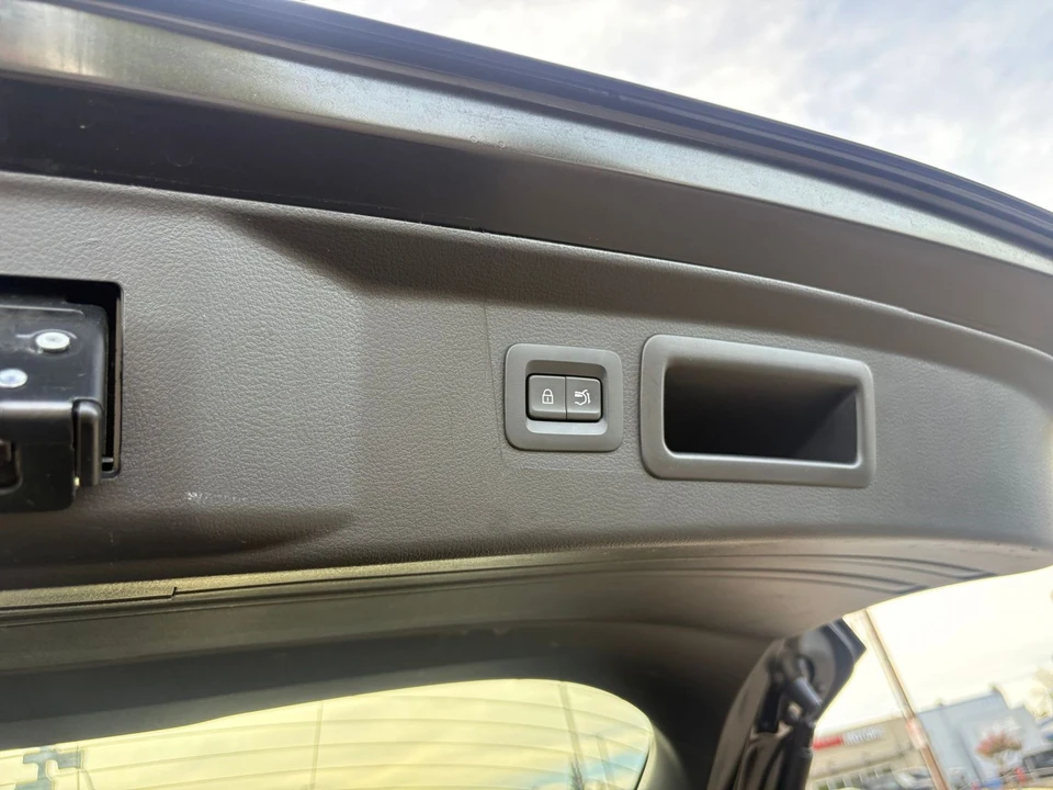2026 Mazda CX-50 - Image 26 of 31