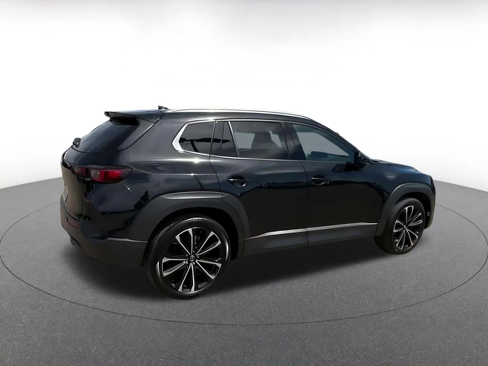 2026 Mazda CX-50 - Image 16 of 31