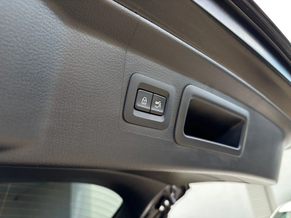 2026 Mazda CX-50 - Image 25 of 31