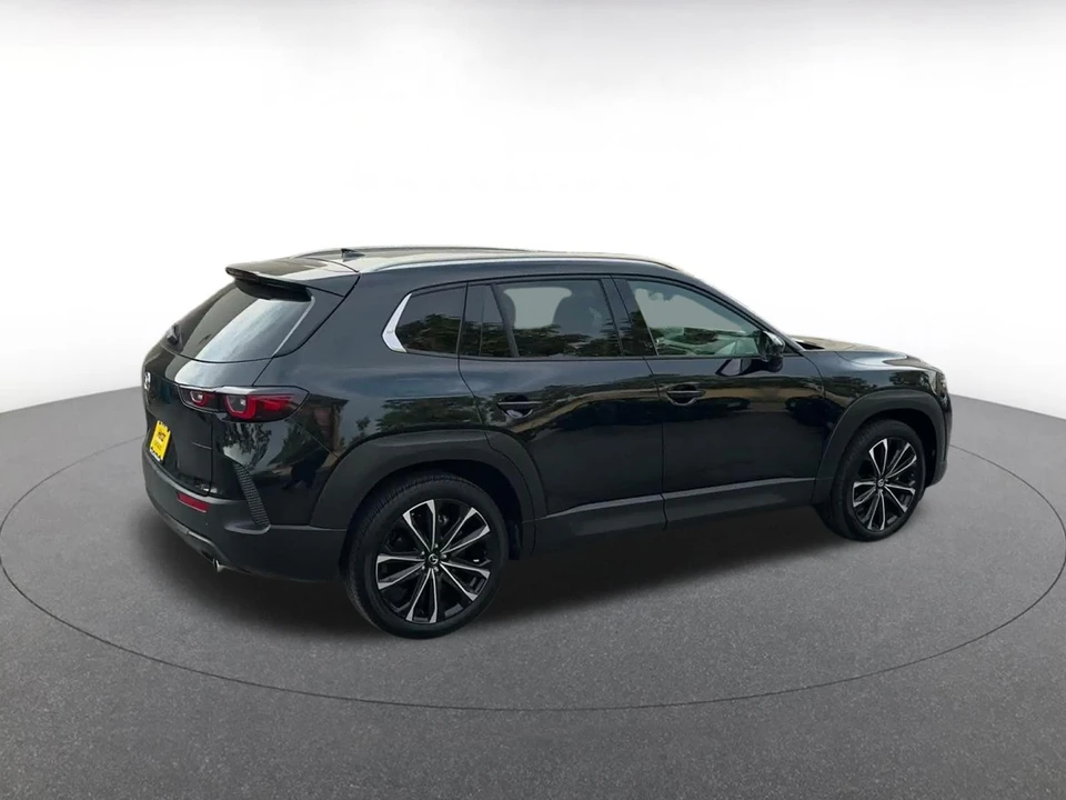2026 Mazda CX-50 - Image 16 of 31