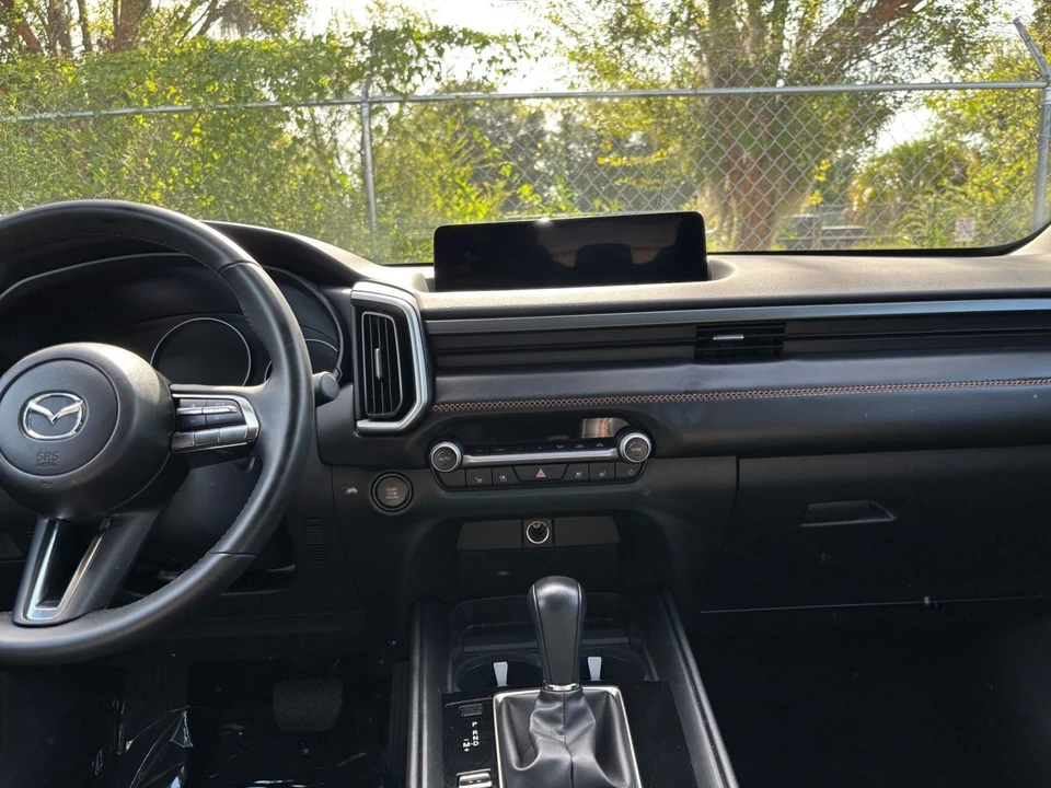 2026 Mazda CX-50 - Image 18 of 31