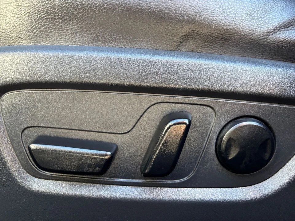 2026 Mazda CX-50 - Image 23 of 31