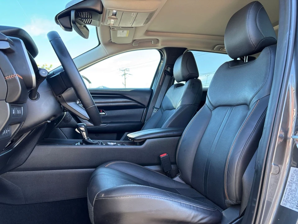 2026 Mazda CX-50 - Image 29 of 31