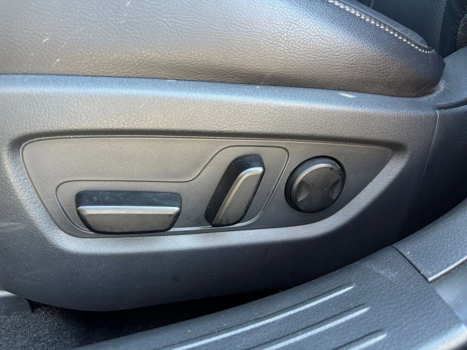 2026 Mazda CX-50 - Image 24 of 31