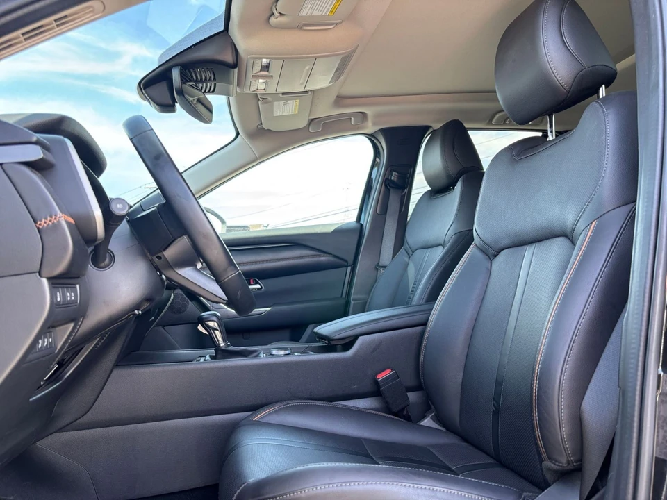 2026 Mazda CX-50 - Image 29 of 31