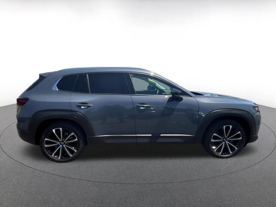2026 Mazda CX-50 - Image 18 of 31