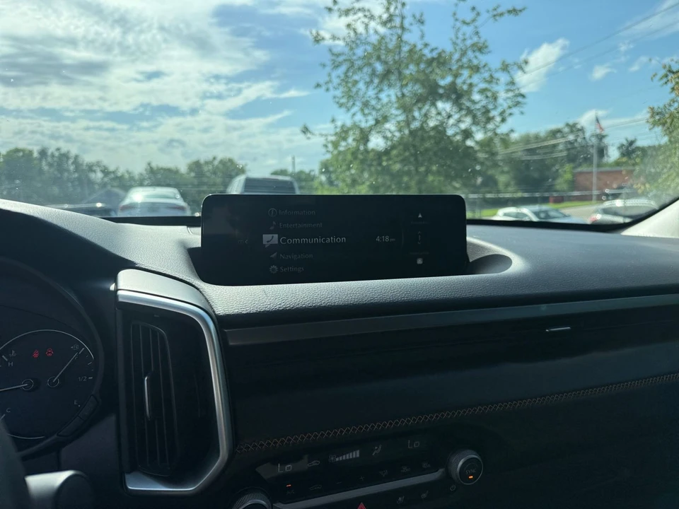 2026 Mazda CX-50 - Image 23 of 31