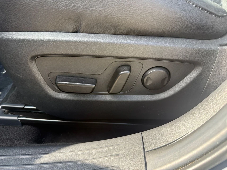 2026 Mazda CX-50 - Image 25 of 31