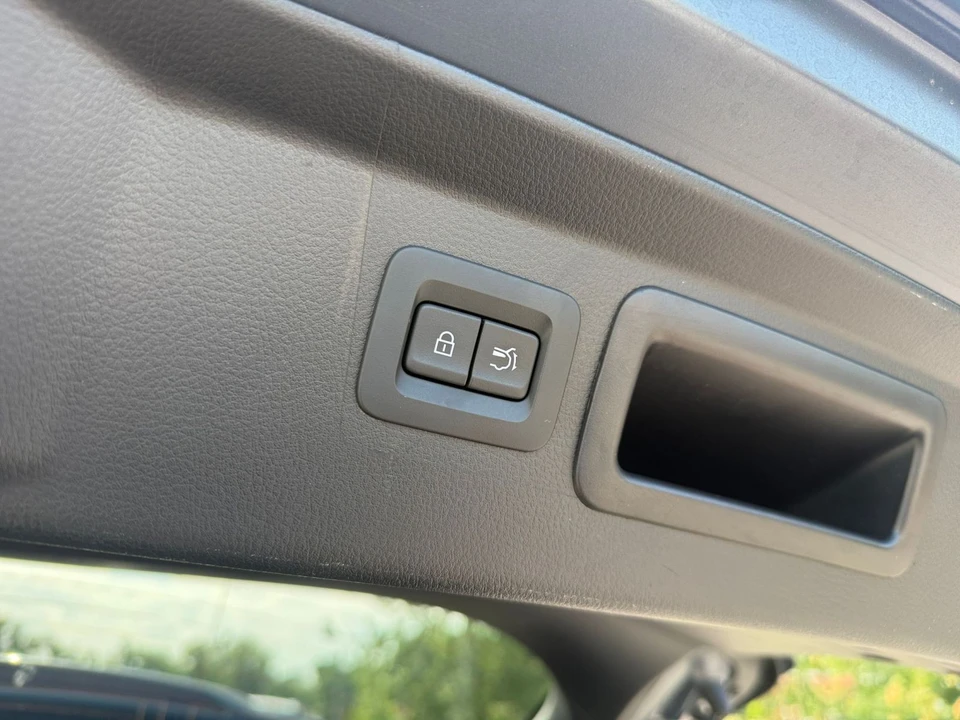 2026 Mazda CX-50 - Image 26 of 31