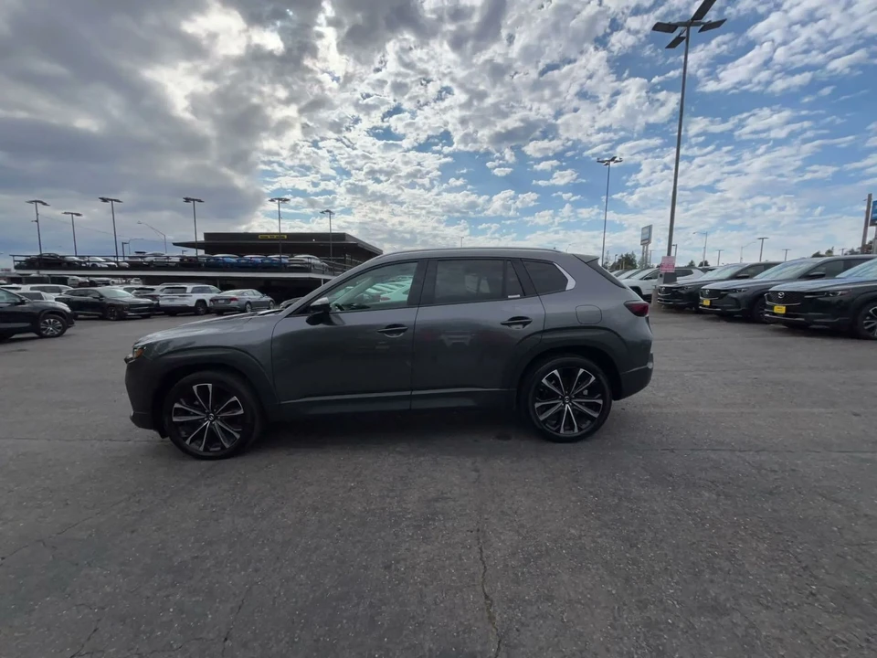 2026 Mazda CX-50 - Image 9 of 31