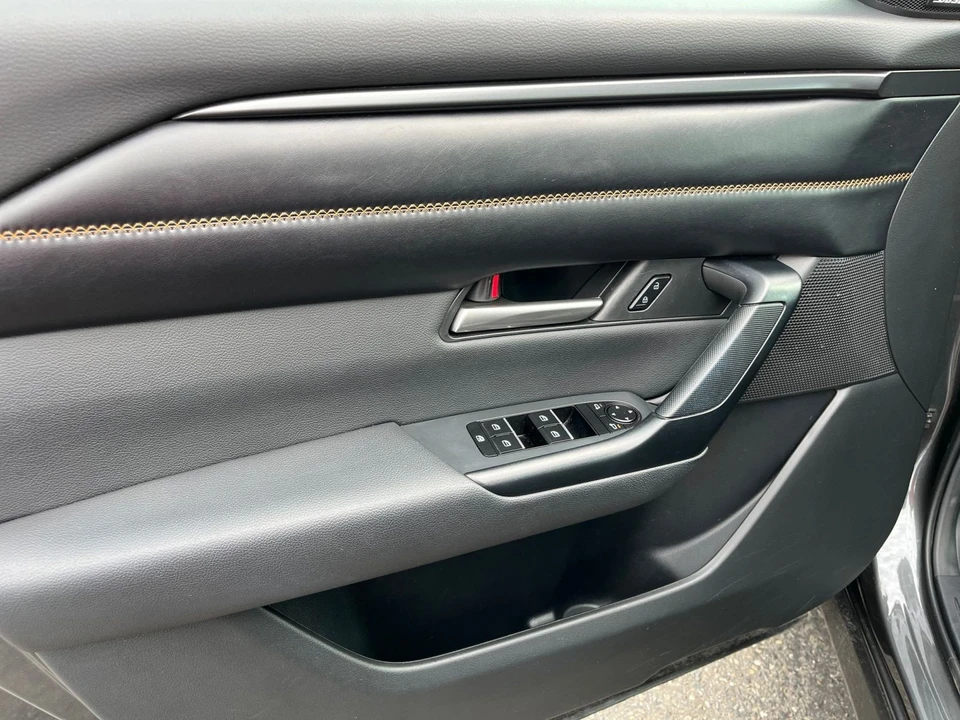 2026 Mazda CX-50 - Image 20 of 31
