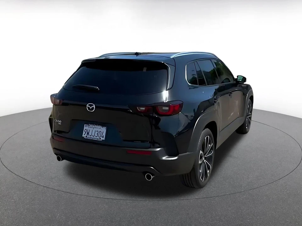 2026 Mazda CX-50 - Image 16 of 31