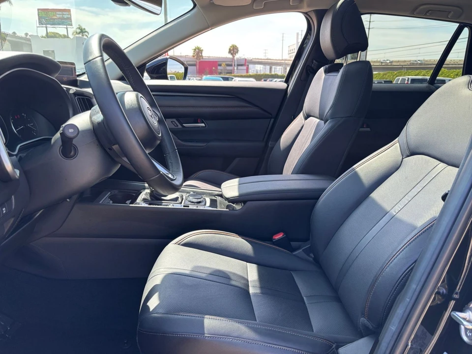 2026 Mazda CX-50 - Image 29 of 31