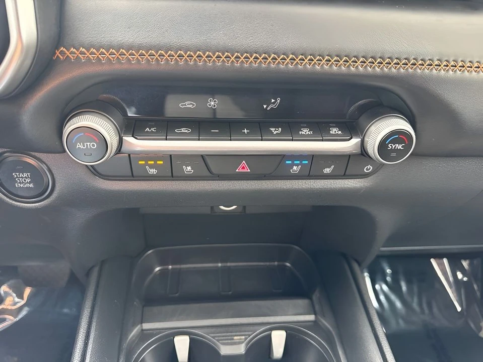 2026 Mazda CX-50 - Image 19 of 31