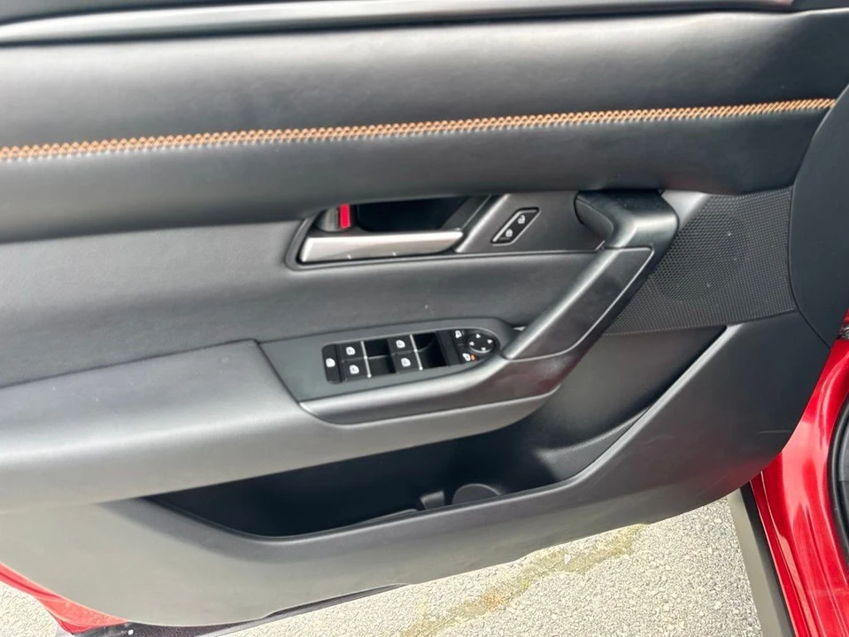 2026 Mazda CX-50 - Image 25 of 31