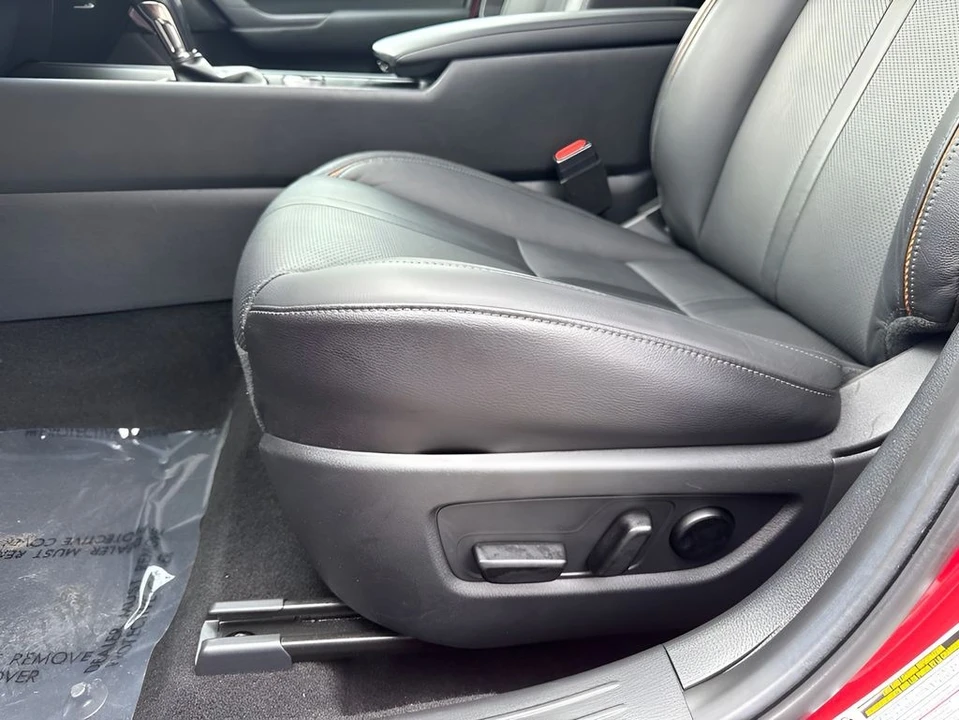 2026 Mazda CX-50 - Image 10 of 31