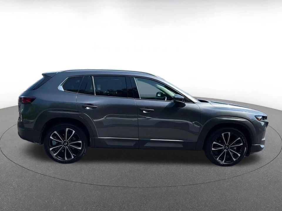 2026 Mazda CX-50 - Image 18 of 31