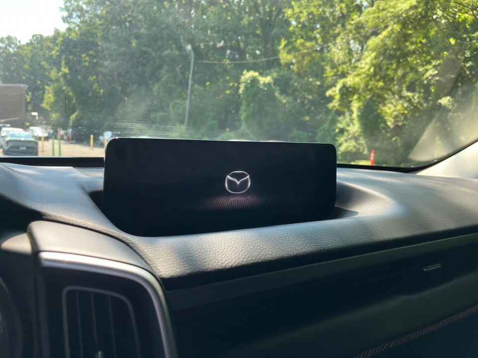 2026 Mazda CX-50 - Image 19 of 31
