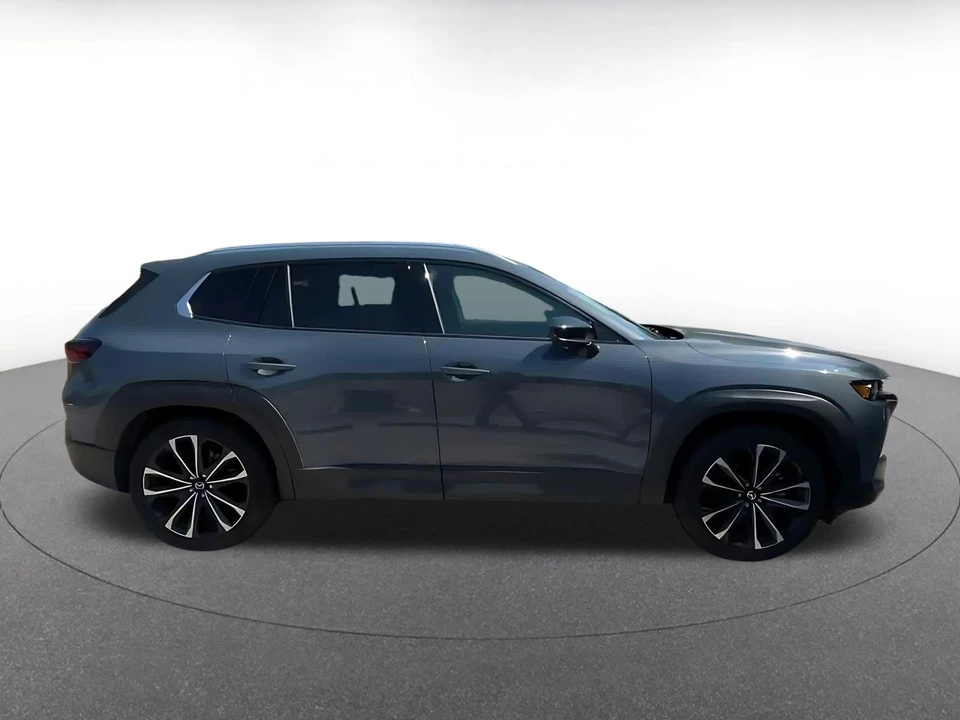 2026 Mazda CX-50 - Image 17 of 31