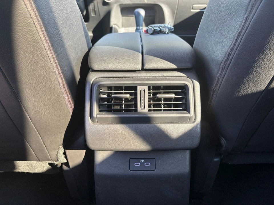 2026 Mazda CX-50 - Image 24 of 31